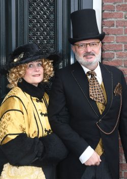 Kostuums - Bankier met dame